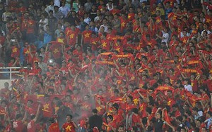 Từ bê bối trên sânThống Nhất: Đừng để tình yêu khán giả tắt lịm!