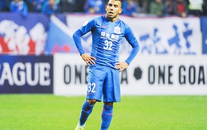 Rooney chú ý: Nhận lương khủng ở Trung Quốc, Tevez vẫn kêu chán, đòi hồi hương