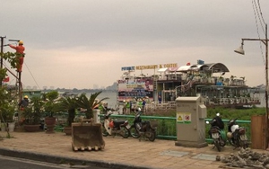 VIDEO, HÌNH ẢNH đang cưỡng chế nhà nổi, du thuyền Hồ Tây