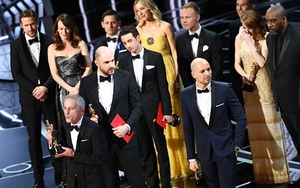 Hậu trường sân khấu Oscar khi trao nhầm giải Phim hay nhất?