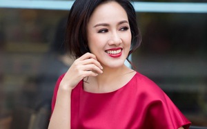 Khoảnh khắc đời thường dễ thương của BTV Thời sự 19h Hoài Anh