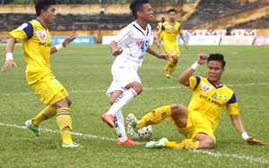 Hãy trân quý đôi chân đồng nghiệp