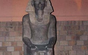 Ai Cập tìm thấy 66 bức tượng nữ thần chiến binh đầu sư tử