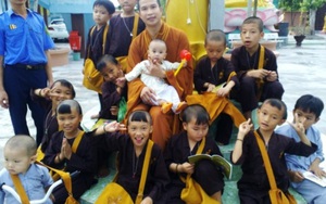 Chuyện về nhà sư đem sức trẻ cống hiến cho đạo và đời