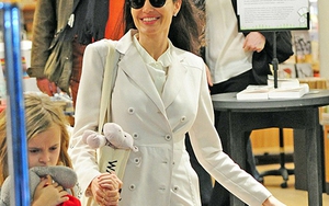 Angelina Jolie rạng rỡ 'như chưa hề có cuộc chia ly'