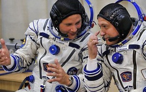 Nga rao tuyển phi công vũ trụ để 'đổ bộ' Mặt Trăng năm 2023