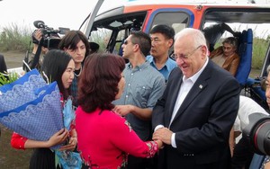 Tổng thống Israel và Phu nhân thăm Vịnh Hạ Long