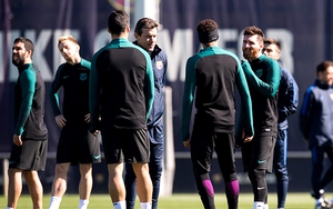 Barca chọn ai thay Enrique cũng phải nhìn... Messi