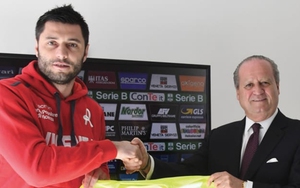 Khi các nhà vô địch thế giới 2006 ra tay giúp một đội hạng bét