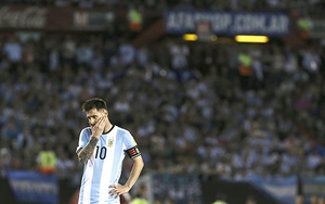 Messi đã mắc sai lầm khi trở lại đội tuyển Argentina?