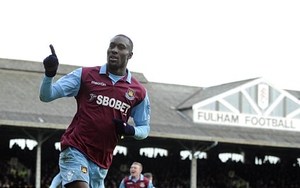 Cựu sao Chelsea theo chân Essien tới Indonesia chơi bóng