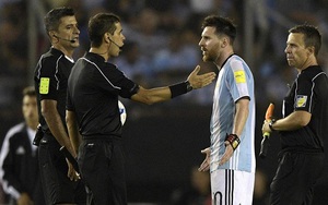 'Messi đúng là người ngoài hành tinh mà. Anh ta nói chuyện với linh hồn trong không khí'