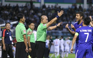 Quảng Nam trách mình trước khi chê trọng tài