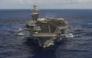 Tàu sân bay Mỹ 'áp sát' Triều Tiên, chiến tranh sắp nổ ra?