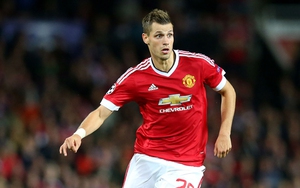 Schneiderlin bất ngờ chỉ trích Van Gaal: ‘Ông ta biến tôi thành con robot’