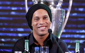 Ronaldinho: 'Bóng đá cho tôi tất cả, không lấy đi thứ gì'