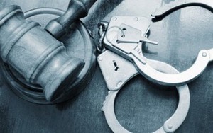 Hai công dân Malaysia bị buộc tội bắt cóc một phụ nữ Việt