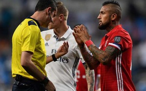 Trọng tài Viktor Kassai, ‘cầu thủ thứ 12’ của Real Madrid là ai?