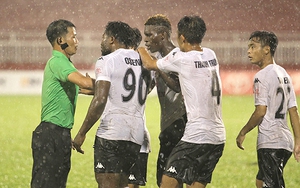 HLV Đoàn Minh Xương: Trọng tài 'hỏng' từ đầu vào