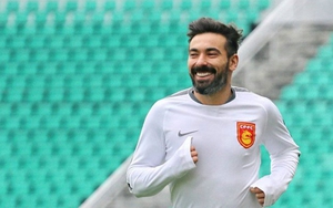 Ezequiel Lavezzi lên tiếng xin lỗi người Trung Quốc sau hành động miệt thị