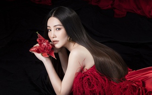 Á hậu Thụy Vân 'lột xác' với đầm xuyên thấu táo bạo