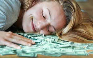 Tiền nhiều có 'mua' được hạnh phúc không? Đây là câu trả lời của Viện Hàn lâm Khoa học Quốc gia Mỹ: Cực bất ngờ