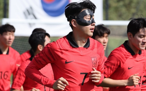 Son Heung Min đeo mặt nạ 'cực ngầu' trước thềm World Cup