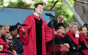 Cha mẹ làm nông không biết chữ dạy con đậu Harvard: Không học thêm, chỉ áp dụng 1 phương pháp đơn giản