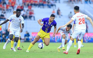 Bóng lăn trên bàn phím: Hà Nội sáng cửa vô địch