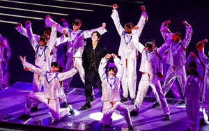 Jungkook (BTS) cháy hết mình trên sân khấu khai mạc World Cup 2022, dấu ấn lịch sử của Kpop đây rồi!