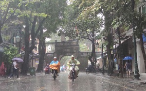 Hà Nội có mưa vài nơi, sáng sớm có sương mù