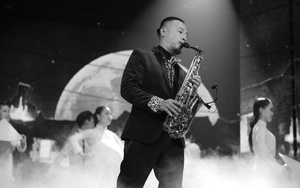 Nghệ sĩ saxophone Lê Duy Mạnh ra mắt đĩa than 'Cô đơn'