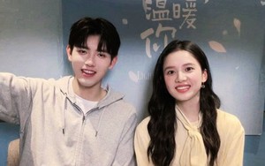 Tái hợp trong buổi quảng bá 'Chiếc bật lửa và váy công chúa', Trần Phi Vũ và Trương Tịnh Nghi khiến fan phấn khích