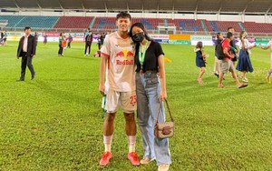 Hậu vệ HAGL công khai tình mới trước khi lên tuyển