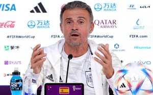 HLV Luis Enrique: 'Chăn gối là chuyện bình thường ở World Cup'