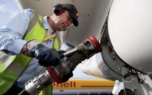 Cách những hãng hàng không đang điên cuồng tranh đoạt dầu thải trên khắp thế giới