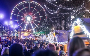 Thăm chợ Giáng sinh thú vị nhất thế giới ở Brussels