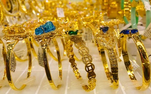  Giá vàng sáng 28/11 giảm 200 nghìn đồng/lượng