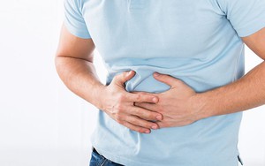 BV Bạch Mai tiếp nhận nam sinh 15 tuổi bị đau quanh rốn, chướng bụng, sau thăm khám bất ngờ phát hiện ung thư đại trực tràng
