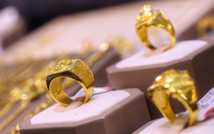 Giá vàng sáng 30/11 giao dịch trên mốc 67 triệu đồng/lượng