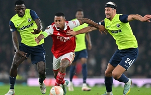 Gabriel Jesus tịt ngòi 8 trận liên tiếp, Arsenal có lo lắng?