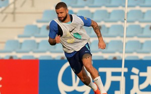 Kyle Walker chạy thua đồng đội, fan tuyển Anh đứng ngồi không yên