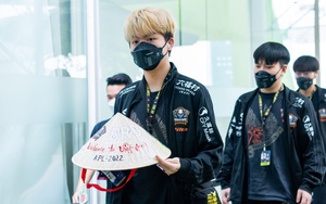 Chùm ảnh: Dàn tuyển thủ điển trai ở Chung kết APL 2022