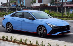 Hyundai Elantra N 2022 lần đầu lộ diện: Ngoại hình bắt mắt, phả hơi nóng lên Civic Type R