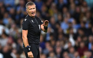 Trọng tài bắt trận Argentina vs Croatia từng là... thợ điện