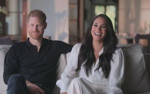 Video: Nhà Meghan lại tung trailer ‘bùng nổ’ rào trước phần sau, đưa ra tuyên bố gây sốc, thậm chí còn nhắc đến anh trai ‘để xem anh có trầm trồ’