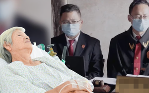 Nước mắt người mẹ gần 80 tuổi nằm liệt giường, kiện 3 con trai ra tòa vì không ai chịu chăm sóc mình