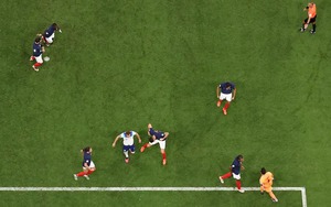 Cách một công ty ở Mỹ trồng cỏ rồi mang tới Qatar cho kỳ World Cup 2022