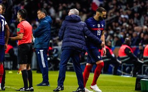 Benzema tức giận với Deschamps, không định đá chung kết World Cup