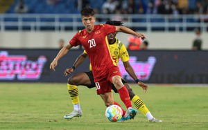 Tin nóng bóng đá sáng 17/12: Việt Nam thiệt quân trước AFF Cup 2022